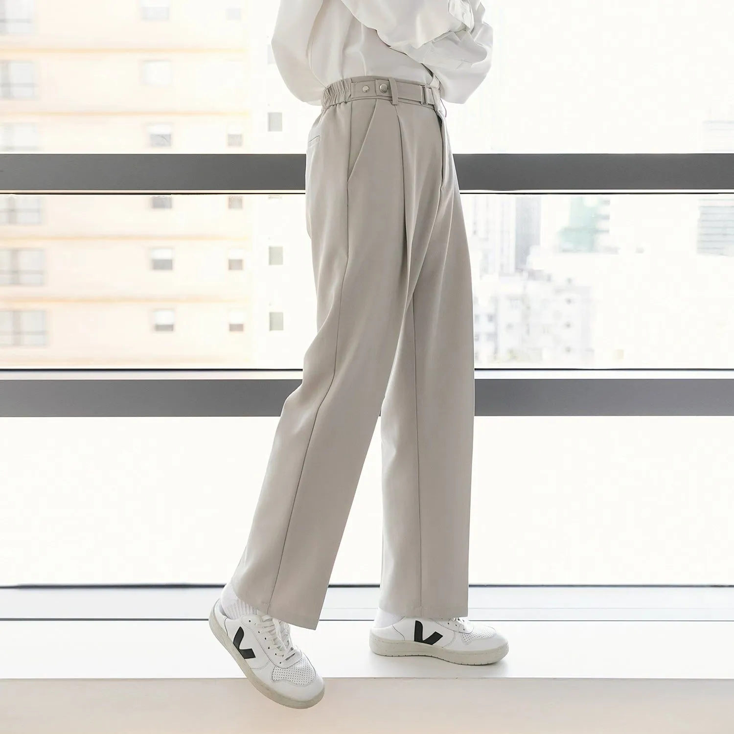 Chuan Straight Leg Pleated Pants