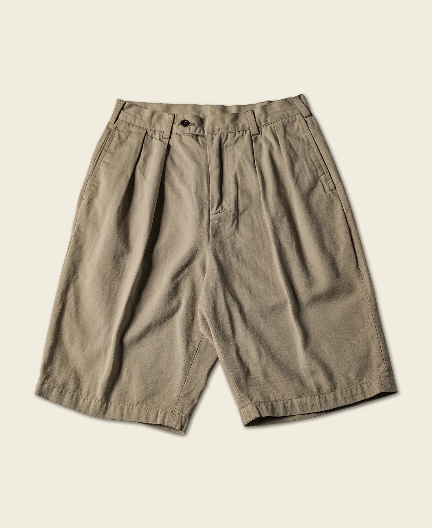 Classic Straight Leg Double Pleated Shorts - Khaki