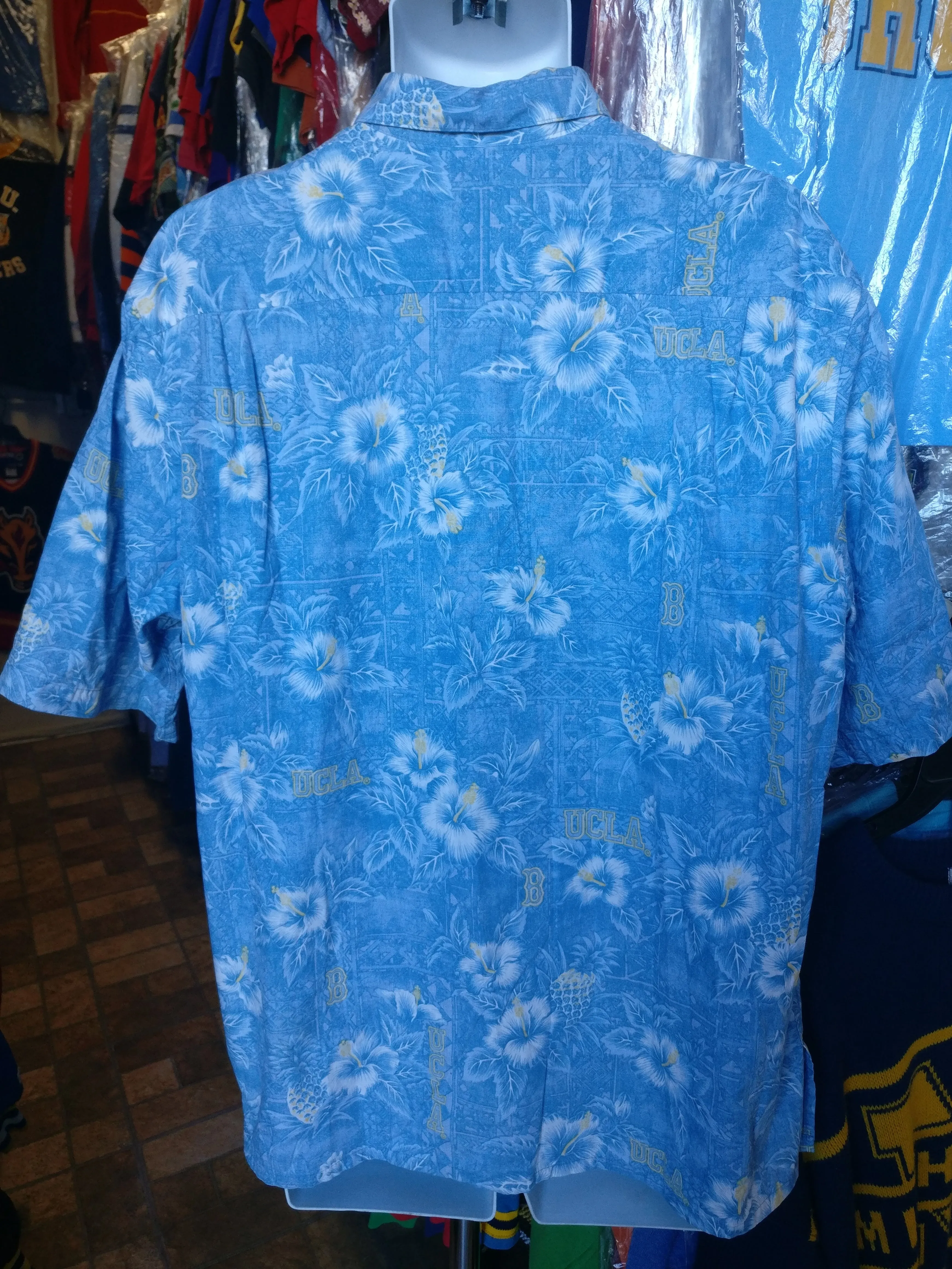 Vintage UCLA BRUINS NCAA Reyn Spooner Cotton Hawaiian Shirt L