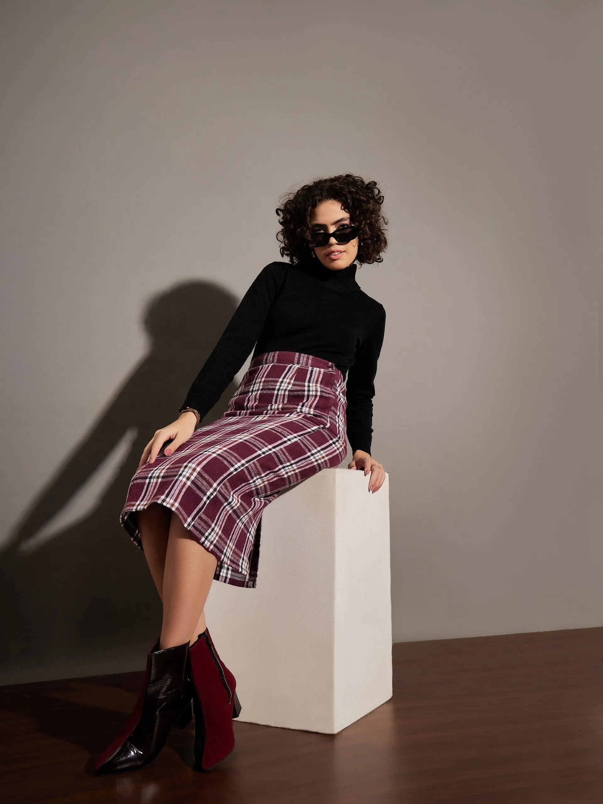 Women Maroon Yarn dyed Check Pencil Skirt