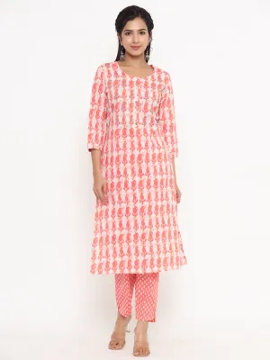 Women Peach Paisley Print Kurta With Trousers