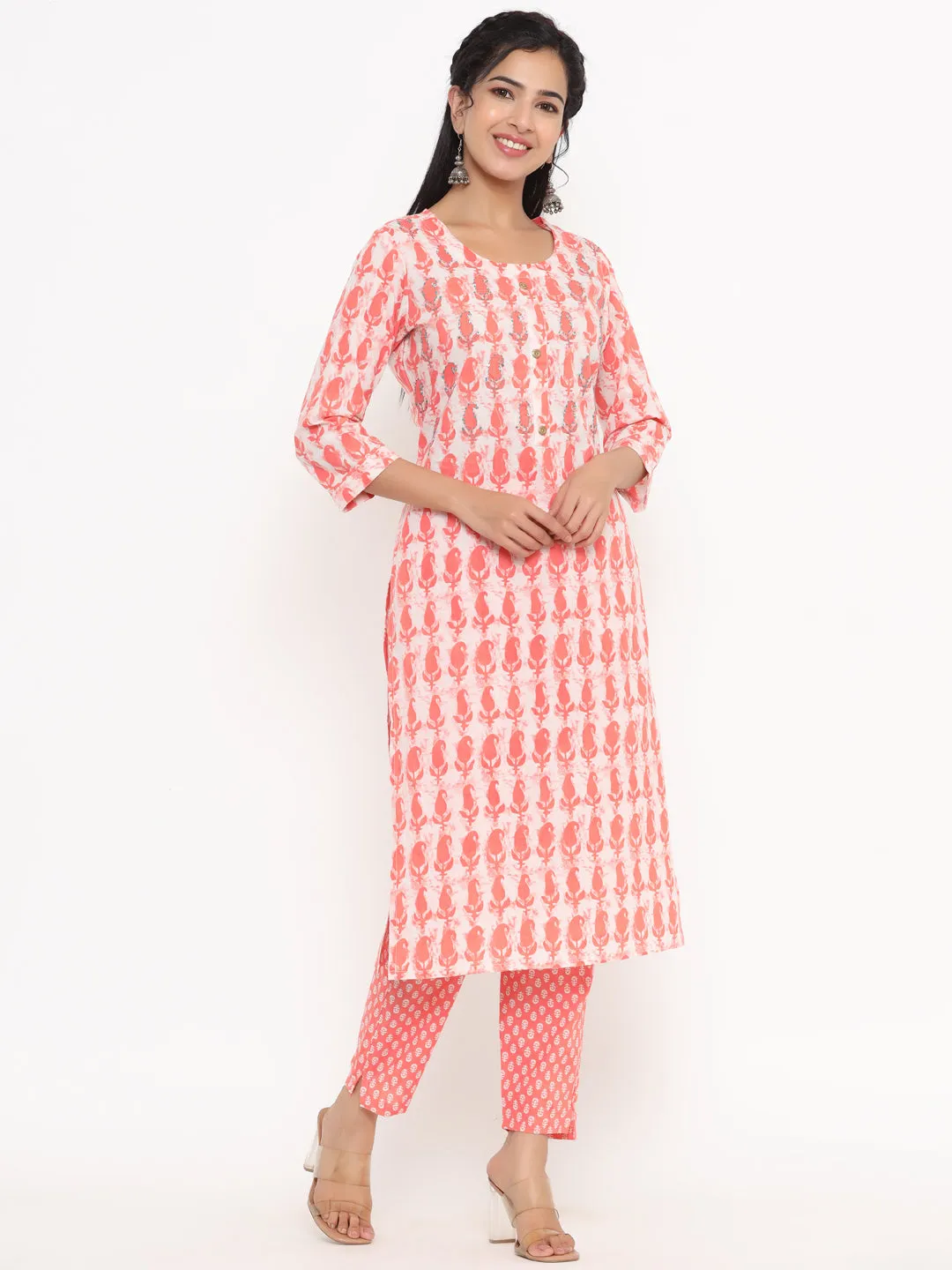 Women Peach Paisley Print Kurta With Trousers